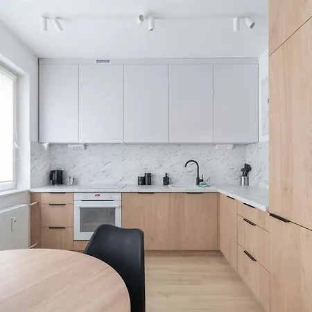 Blue Morpho Piatkowo By Bookinghost 아파트 *